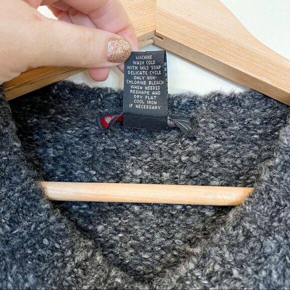 Vintage Industrial Exchange Wool Blend V-Neck Sweater Size L - Picture 3 of 6